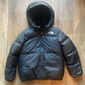 Kids north face puffer jacket size 5T- black
